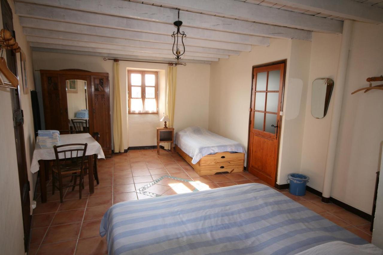Mas Des Tours Chambre D'Hotes Tornac ภายนอก รูปภาพ
